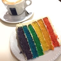 Photo taken at The Hummingbird Bakery by Alexander G. on 1/18/2018