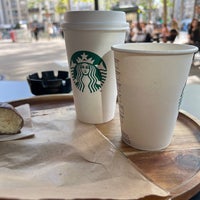 Photo taken at Starbucks by 7modyo A. on 9/11/2022