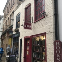 3/21/2018 tarihinde Sibel Ç.ziyaretçi tarafından Cambridge University Press Bookshop'de çekilen fotoğraf