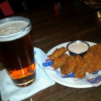 Photo taken at Old Chicago Pizza &amp;amp; Taproom by Joshua N. on 11/1/2012