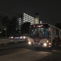 Photo taken at 電通裏バス停 by 新谷 on 11/21/2021