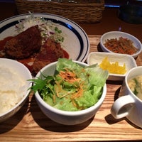 Photo taken at HiKaRi DINING -光- by HATSUMI on 11/24/2014