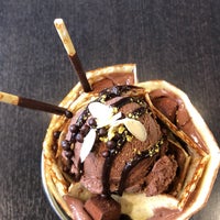 Photo taken at T-Swirl Crepe by Chrizane C. on 9/12/2018