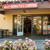 4/26/2017에 Wendi&amp;#39;s Donuts님이 Wendi&amp;#39;s Donuts에서 찍은 사진