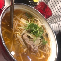 Foto diambil di Restaurant Dicoeur 晓春 oleh Clara G. pada 11/27/2018