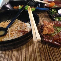 Photo taken at Ramen-Ten | Shin Tokyo Sushi™ by Yvonne T. on 4/21/2013
