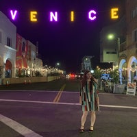 Photo taken at Venice Beach Backpackers Hostel by Maryna on 10/16/2020