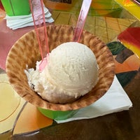 Photo taken at Mateo&amp;#39;s Ice Cream &amp;amp; Fruit Bars by eiz on 10/17/2023