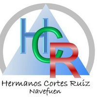 รูปภาพถ่ายที่ Hermanos Cortes Ruiz - Navefuen โดย Mario S. เมื่อ 1/8/2013