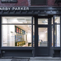 5/24/2016 tarihinde Warby Parkerziyaretçi tarafından Warby Parker'de çekilen fotoğraf
