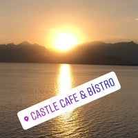 Photo taken at Castle Cafe &amp; Bistro by Çağdaş M. on 11/9/2017