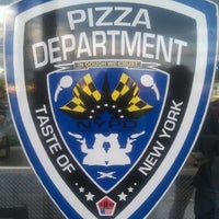 Das Foto wurde bei New York Pizza Department von Lee S. am 7/16/2013 aufgenommen