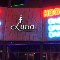 รูปภาพถ่ายที่ Luna Lounge Las Vegas โดย Osman เมื่อ 6/2/2019