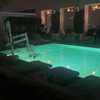 Photo taken at The Pool at Mondrian Hotel by Osman on 6/9/2022