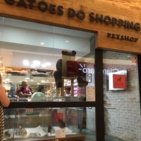 Photo taken at Gatões do Shopping by Paula K. on 1/23/2018