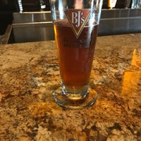 Photo taken at BJ&amp;#39;s Restaurant &amp;amp; Brewhouse by Michael P. on 9/16/2017