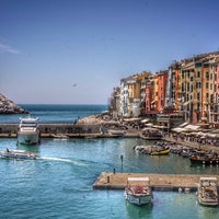 Foto tirada no(a) Grand Hotel Portovenere por Suthisak em 6/17/2016