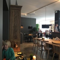 6/25/2017にAyse A.がMøller Kaffe &amp;amp; Køkkenで撮った写真