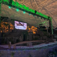 Photo taken at Night Safari Amphitheatre by Stephen R. on 3/16/2023
