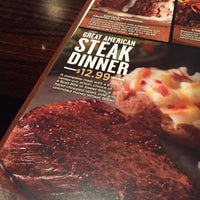 Photo taken at LongHorn Steakhouse by Rose B. on 8/12/2016