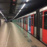 Photo taken at Metrostation Amsterdam Centraal by Олеся Т. on 6/10/2016