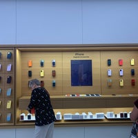 Photo taken at Apple Galleria Dallas by J michael S. on 10/15/2022