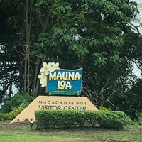 Foto diambil di Mauna Loa Macadamia Nut Visitor Center oleh dragonlady み. pada 4/29/2018