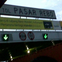 Photo taken at Gerbang Tol Pasar Rebo by Rahmad S. on 11/14/2012