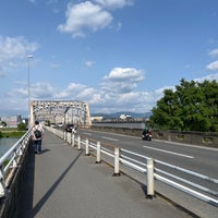 Photo taken at 久世橋 by ぽんて on 5/27/2023
