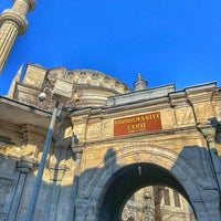 Photo taken at Nuruosmaniye Mosque by Gonca Nur Ç. on 3/23/2024