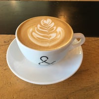 10/20/2018에 Anna님이 Coffee &amp;amp; Tea Collective에서 찍은 사진