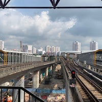 Photo taken at Jurong East MRT Interchange (NS1/EW24) by ユージ on 9/10/2023