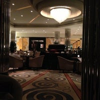 Foto scattata a Piano Lounge da Mcqubaisi il 11/22/2012