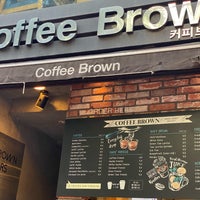 Photo taken at Coffee Brown by 番茄 小. on 4/18/2024