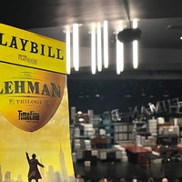 Foto diambil di Broadway Playhouse oleh Holly M. pada 9/27/2023