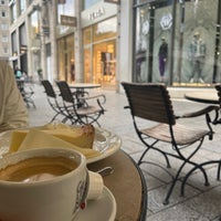 Photo prise au Gran Caffè Leonardo par ✨ le8/2/2023