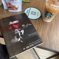 Photo taken at Starbucks by Aislinn C. on 8/17/2022