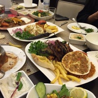 Das Foto wurde bei Ennap Restaurant مطعم عناب von Iman F. am 2/15/2015 aufgenommen