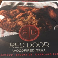 Снимок сделан в Red Door Woodfired Grill пользователем Kitty K. 2/28/2019