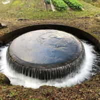 赤祖父湖円筒分水槽 川上中 赤祖父湖円筒分水槽 川上中
