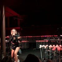 Foto tomada en In The Venue  por Mitchell W. el 10/14/2018