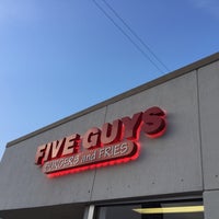 Photo taken at Five Guys by Paulo Roberto S. on 7/5/2015