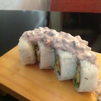 Foto diambil di Maki Sushi oleh Daniel L. pada 3/14/2013