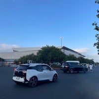 รูปภาพถ่ายที่ Toyota Arena โดย Stephen S. เมื่อ 5/9/2022