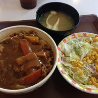 Photo taken at すき家 伏見石田店 by Backy on 3/26/2013