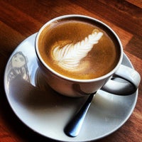 Снимок сделан в Madal Cafe - Espresso &amp;amp; Brew Bar пользователем Regina B. 6/28/2013