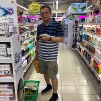 Photo taken at NTUC Fairprice by Cheng S. on 6/16/2019