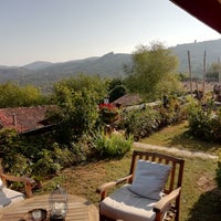 Foto diambil di Güllü Konakları oleh Ebru K. pada 8/30/2018