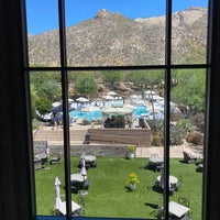 Foto tomada en Loews Ventana Canyon Resort  por Patrick O. el 5/25/2022