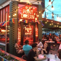 Foto scattata a Old Point Tavern da Patrick O. il 6/25/2015
